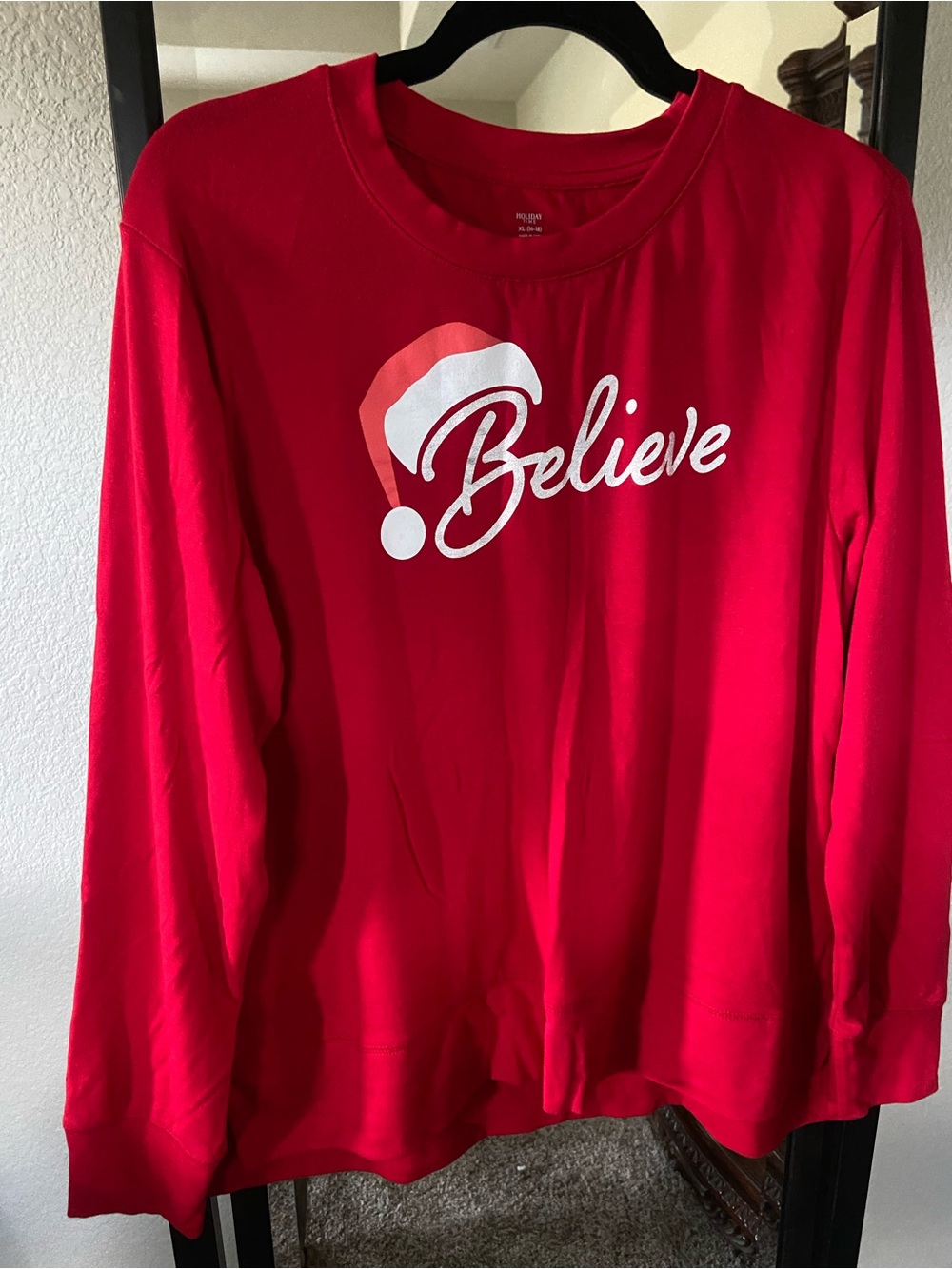 Holiday Time Red "Believe" Long-Sleeve Women's Top